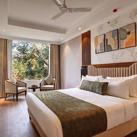 Iva Premium Delhi Airport With Airport Drop Hotel New Delhi Exterior photo