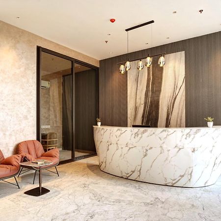 Iva Premium Delhi Airport With Airport Drop Hotel New Delhi Exterior photo