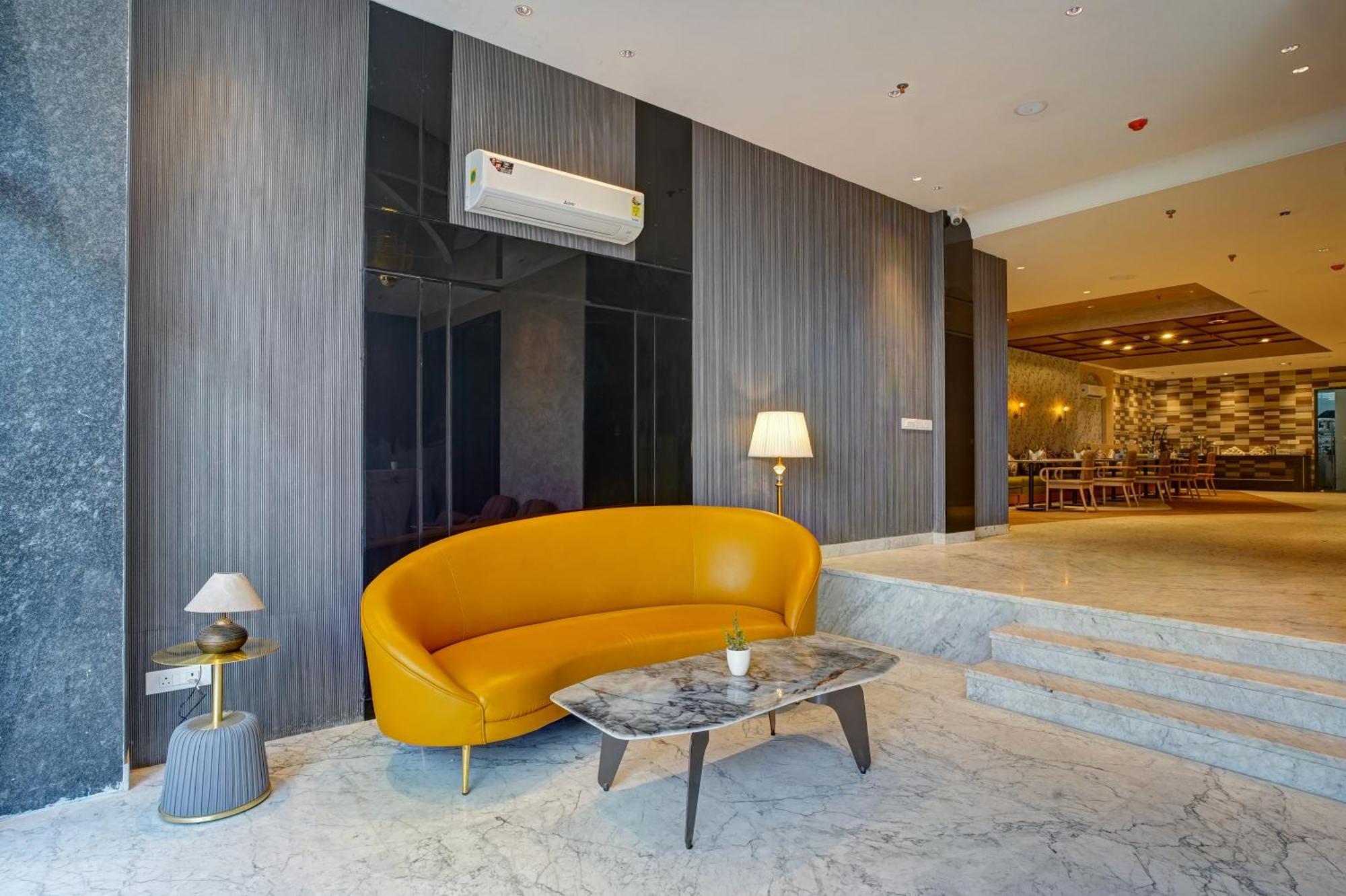 Iva Premium Delhi Airport With Airport Drop Hotel New Delhi Exterior photo